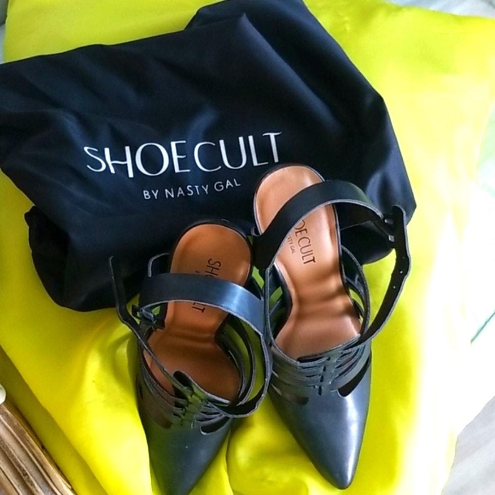 Shoe Cult by Nasty Gal Sling Back Pointy Toe Heels Size 8.5 New In Box Dust